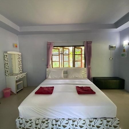 Oyo 966 Boss Khaoyai Otel Ban Bung Toei Dış mekan fotoğraf