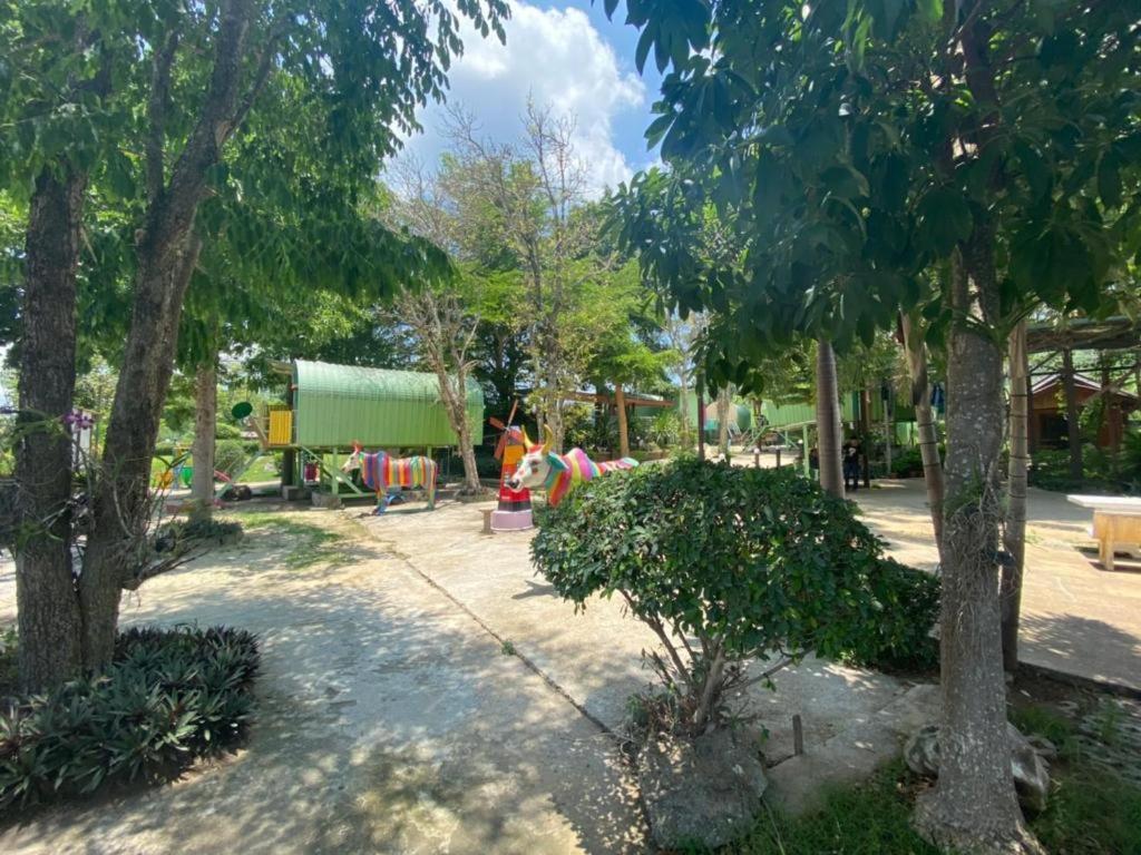 Oyo 966 Boss Khaoyai Otel Ban Bung Toei Dış mekan fotoğraf