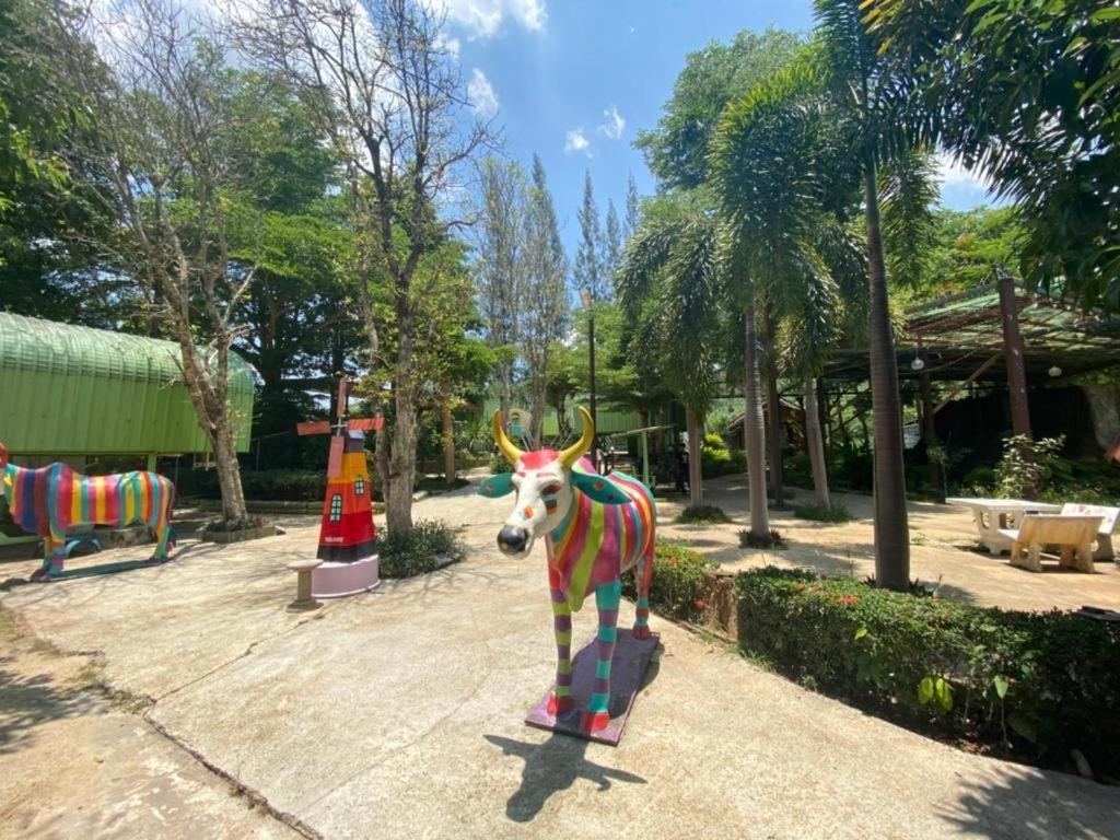 Oyo 966 Boss Khaoyai Otel Ban Bung Toei Dış mekan fotoğraf