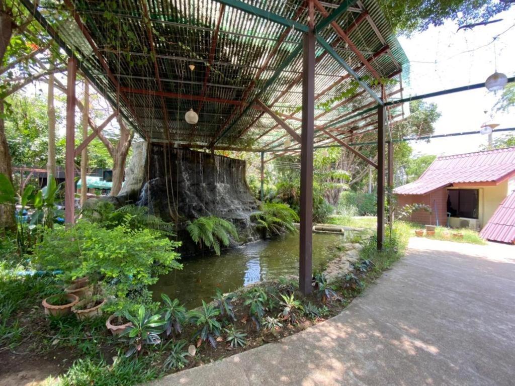 Oyo 966 Boss Khaoyai Otel Ban Bung Toei Dış mekan fotoğraf