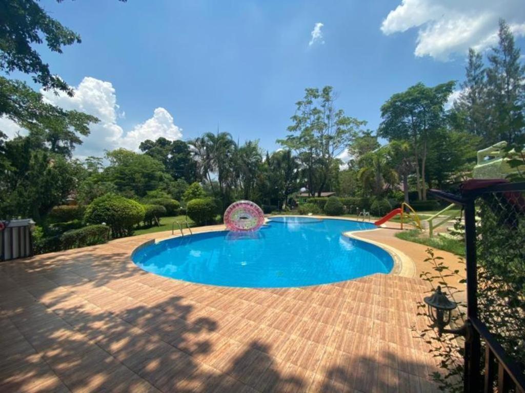 Oyo 966 Boss Khaoyai Otel Ban Bung Toei Dış mekan fotoğraf