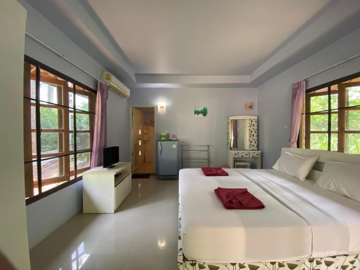 Oyo 966 Boss Khaoyai Otel Ban Bung Toei Dış mekan fotoğraf