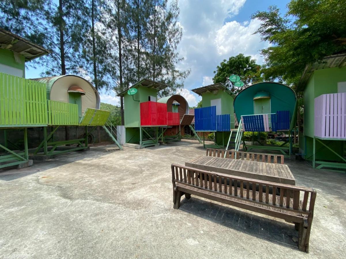 Oyo 966 Boss Khaoyai Otel Ban Bung Toei Dış mekan fotoğraf
